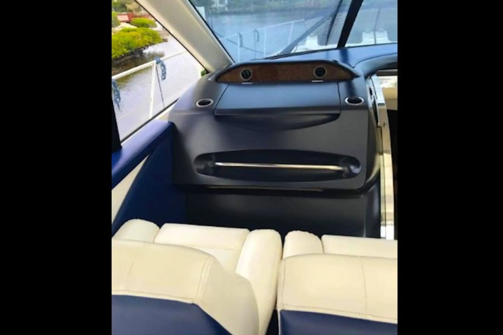 70' Princess - Yacht Rental in Miami Beach, Florida