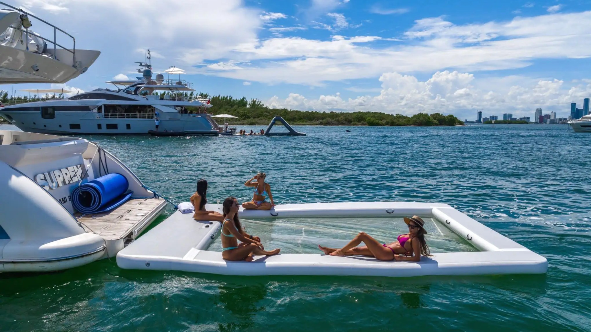 62′ Azimut yacht swim platform at waterline