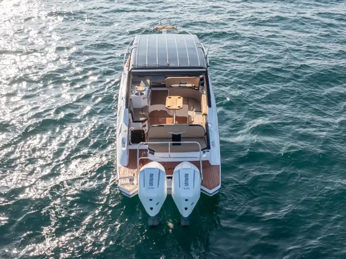 33' Hanover - Boat Rental in Palm Beach, Florida