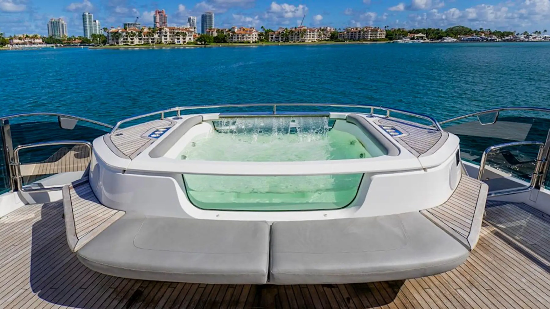 Flybridge jacuzzi overlooking Miami Bay on 100′ Princess Miami