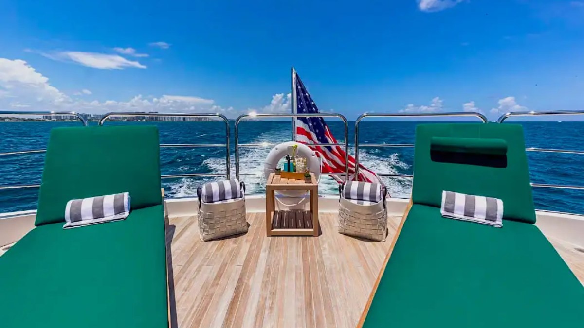 95' SunSeeker - Yacht Rental in Fort Lauderdale, Florida