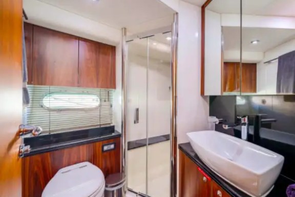 75' SunSeeker - Yacht Rental in Miami Beach, Florida