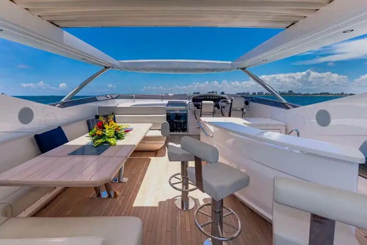 95' SunSeeker - Yacht Rental in Fort Lauderdale, Florida