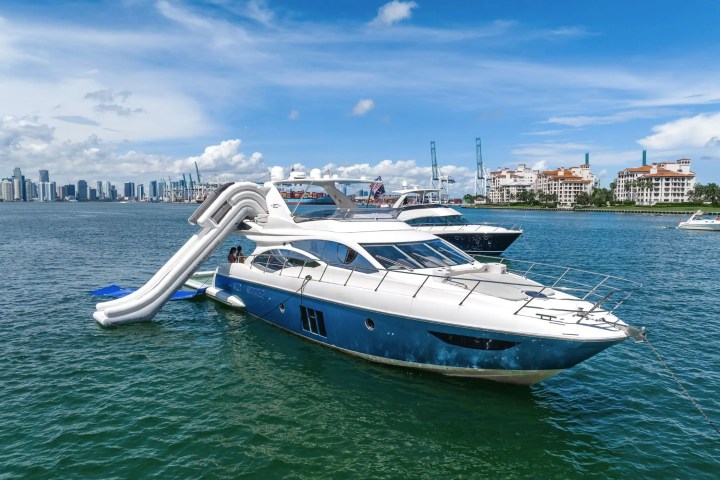 62' Azimut - Yacht Rental in Miami Beach, Florida