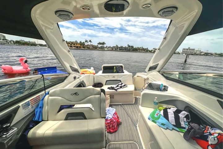 33' Monterrey - Boat Rental in Fort Lauderdale, Florida