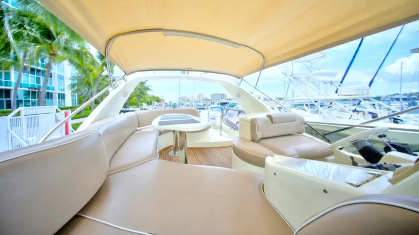 50' Azimut - Yacht Rental in Hollywood, Florida