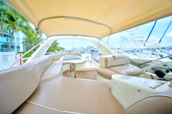 50' Azimut - Yacht Rental in Hollywood, Florida