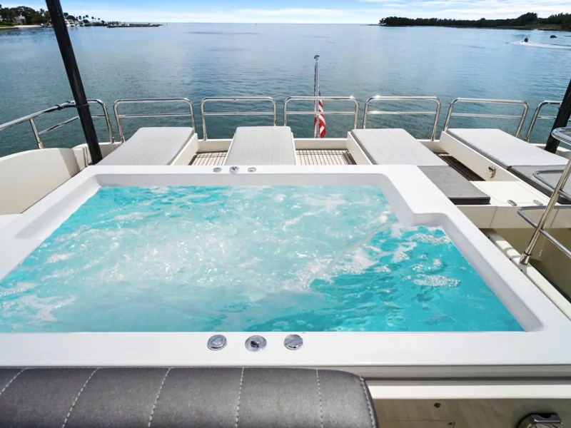 80' Astondoa - Yacht Rental in Fort Lauderdale, Florida