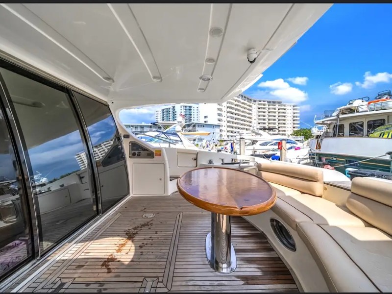 Aft deck lounging area on 70′ Azimut Miami