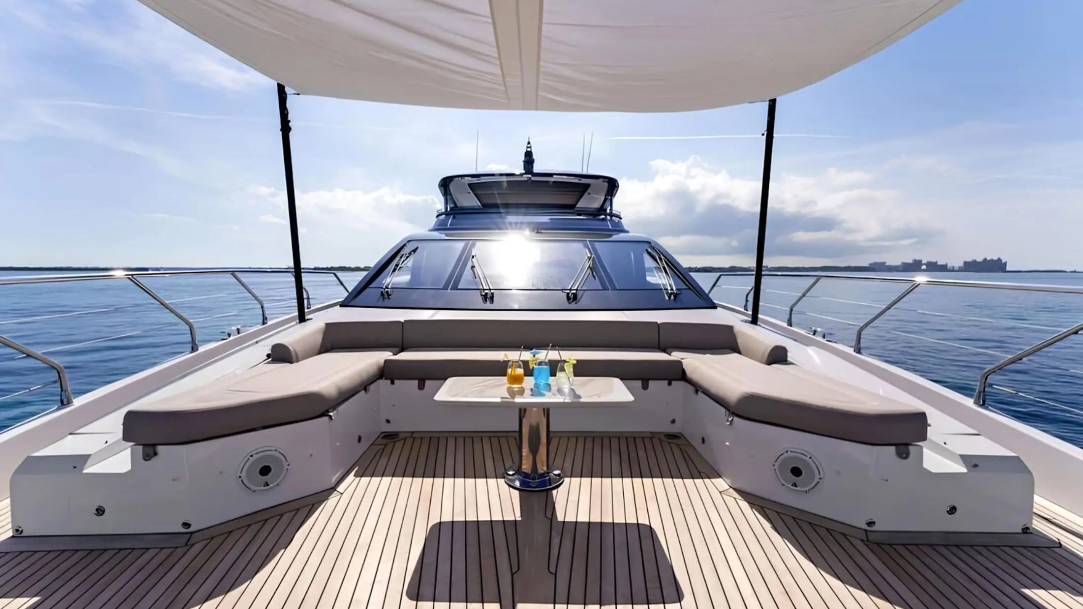 Bow sunpad lounge on 88′ Azimut Miami