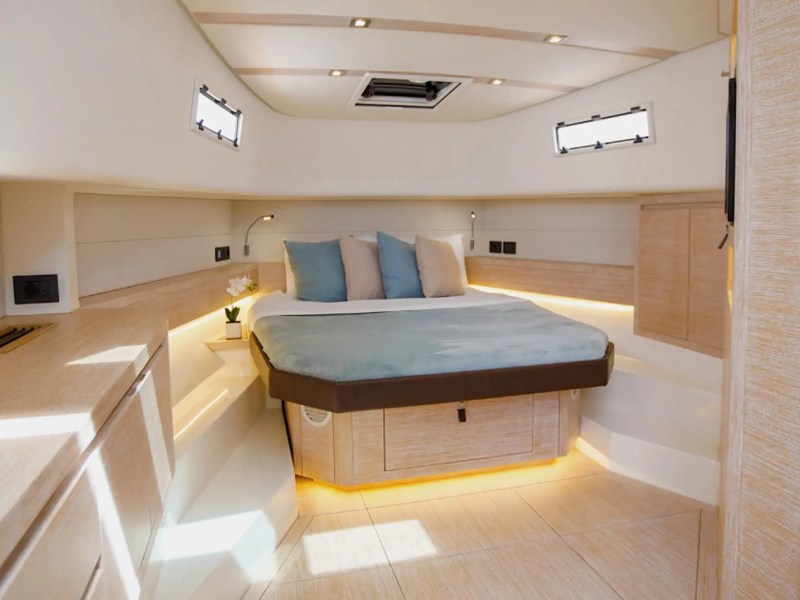 43' Pardo - Boat Rental in Riviera Beach, Florida