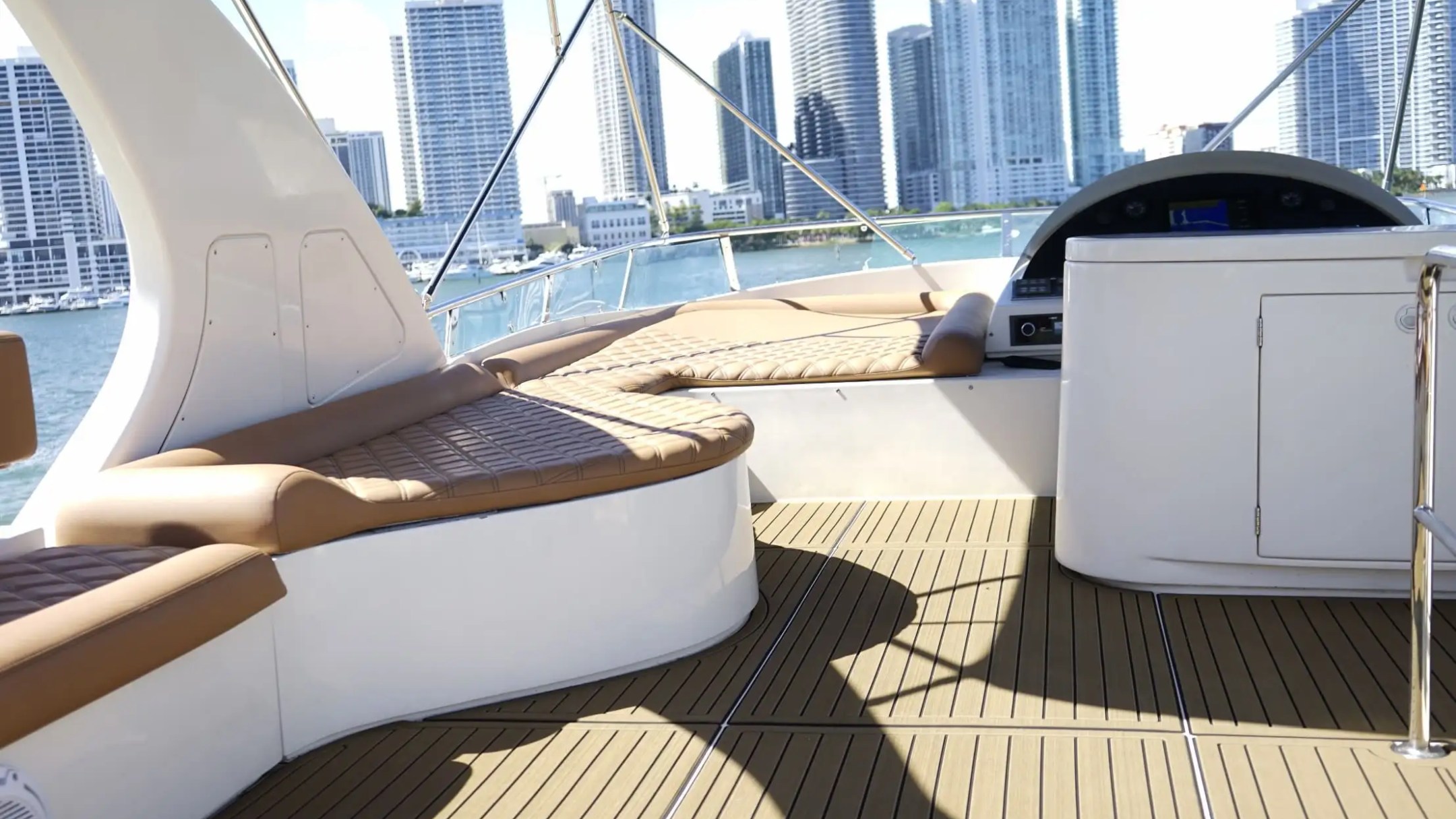 70' Aicon - Yacht Rental in North Bay Village, Florida