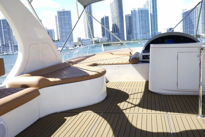 70' Aicon - Yacht Rental in North Bay Village, Florida