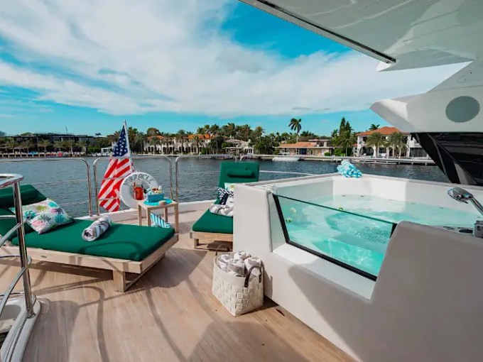 95' SunSeeker - Yacht Rental in Fort Lauderdale, Florida