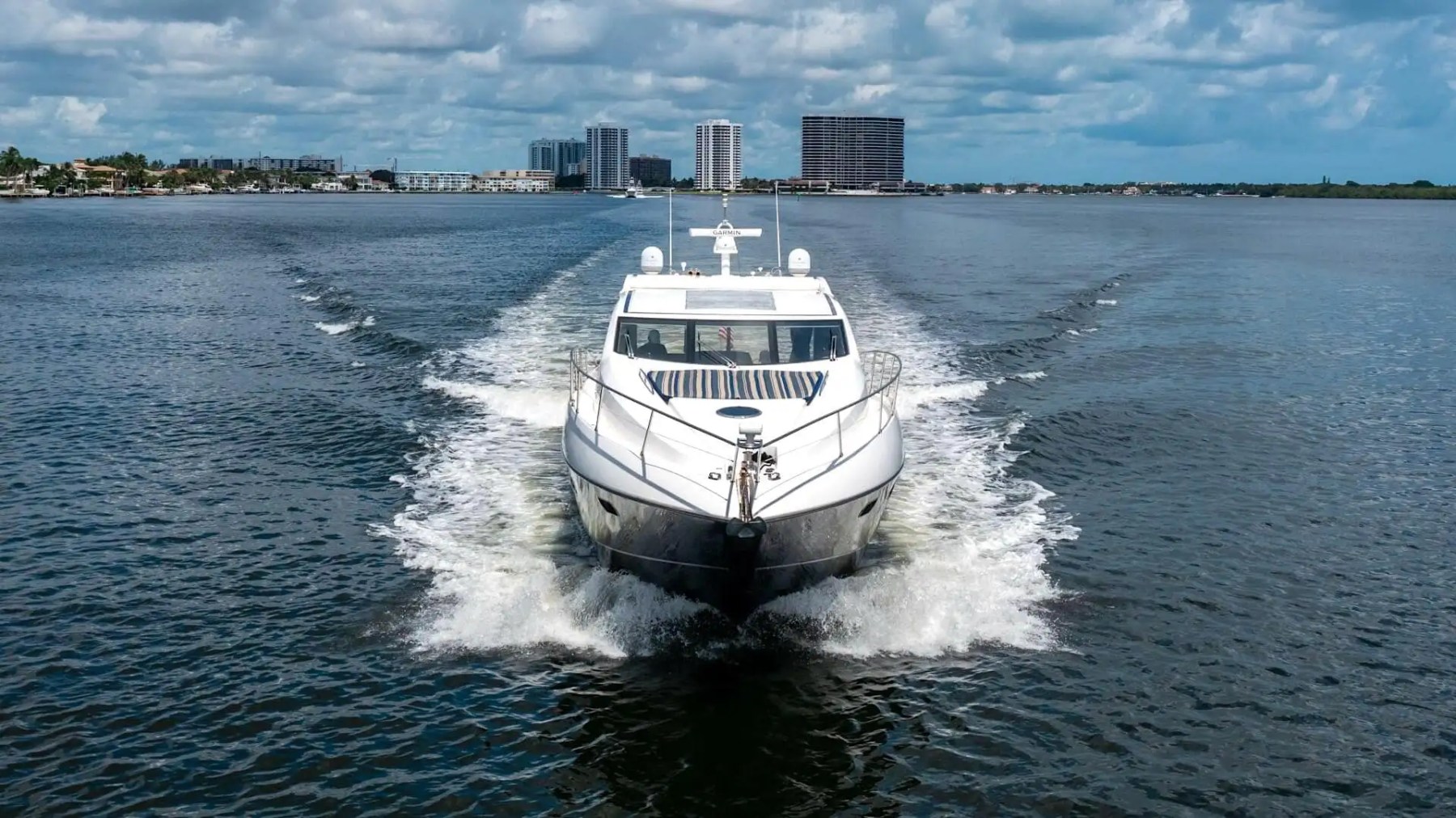 64' SunSeeker - Yacht Rental in Jupiter, Florida