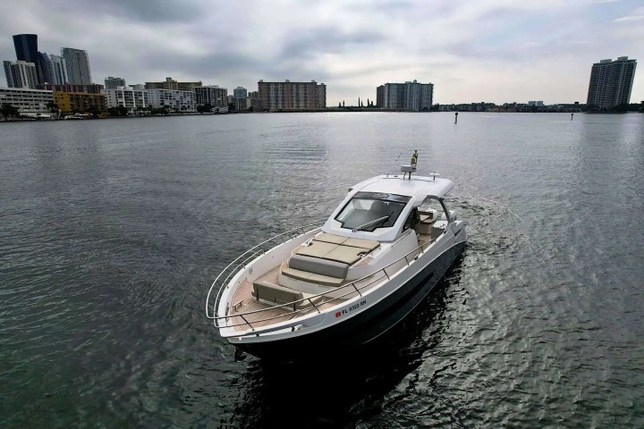 42' Azimut - Boat Rental in Miami Beach, Florida