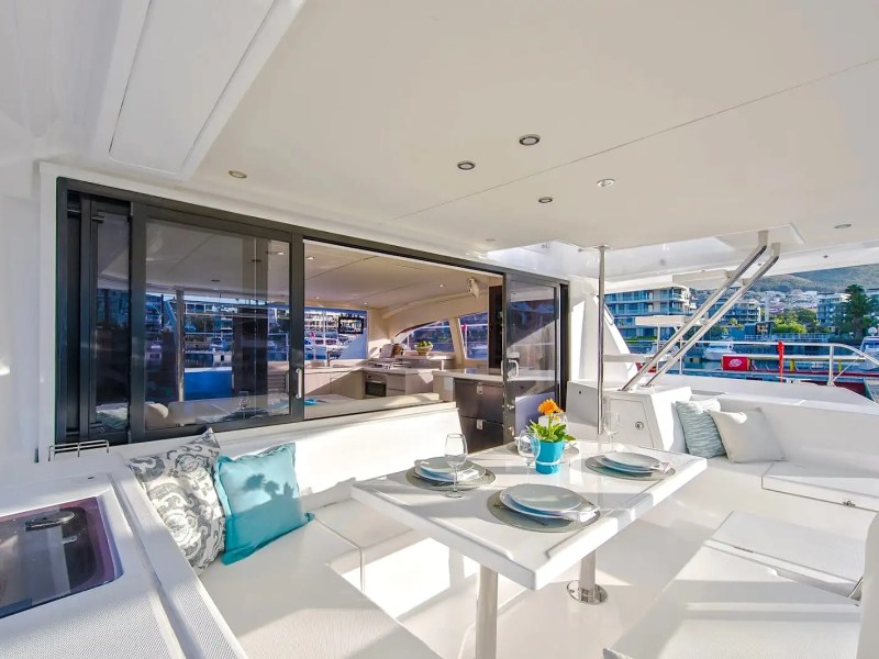 Social seating with drinks on aft deck