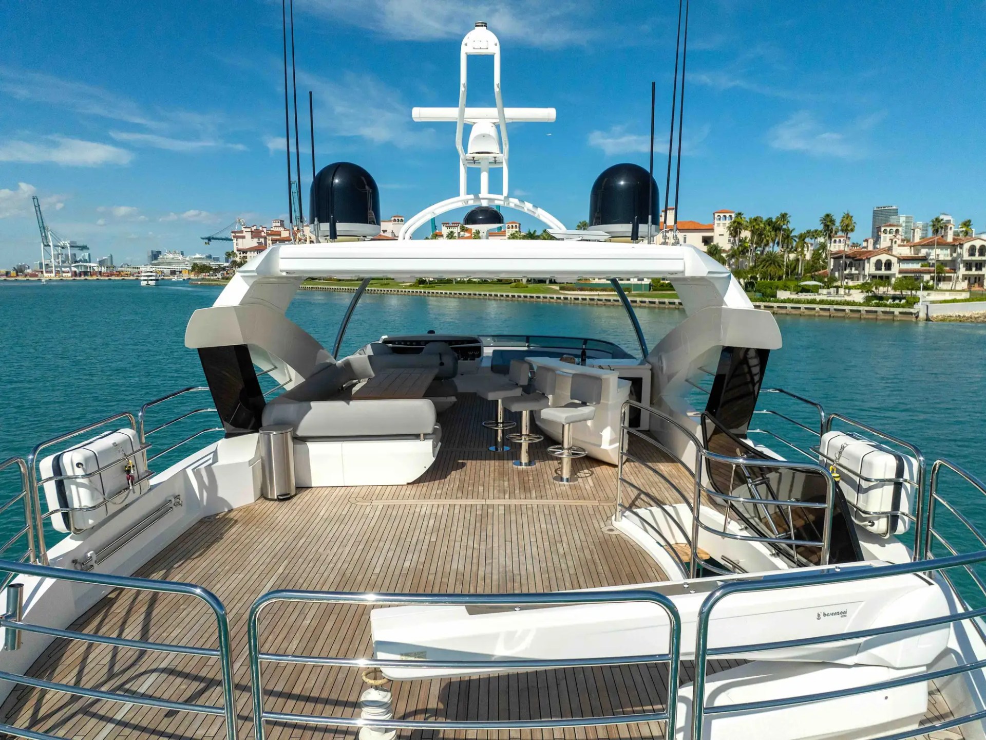 96' Sunseeker - Yacht Rental in Miami Beach, Florida