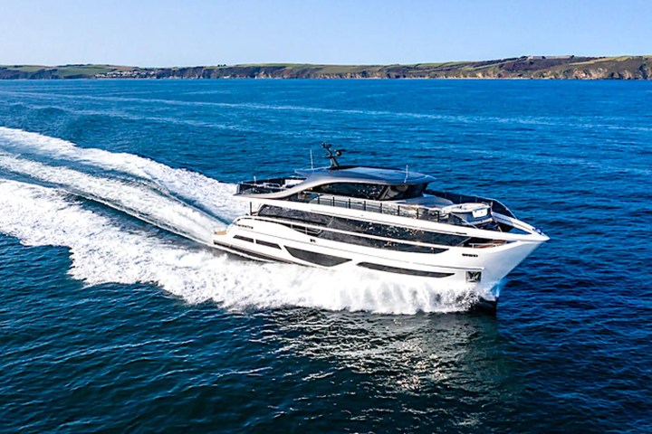 100' Princess - Yacht Rental in Miami, Florida