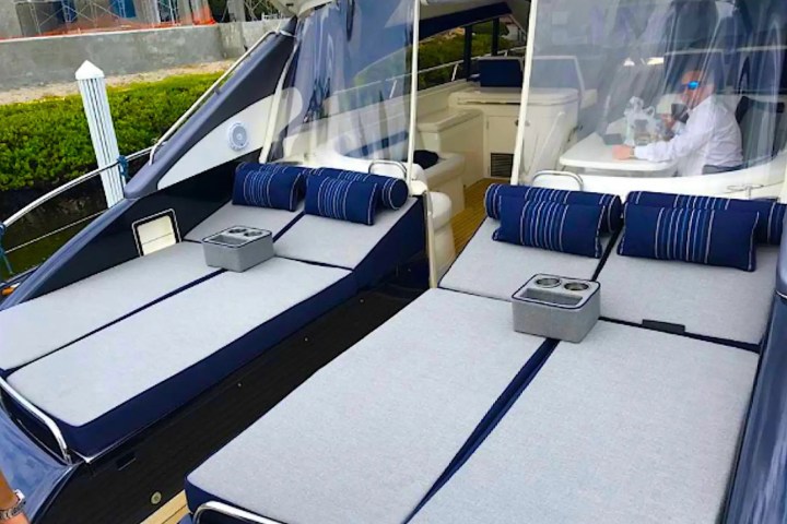 70' Princess - Yacht Rental in Miami Beach, Florida