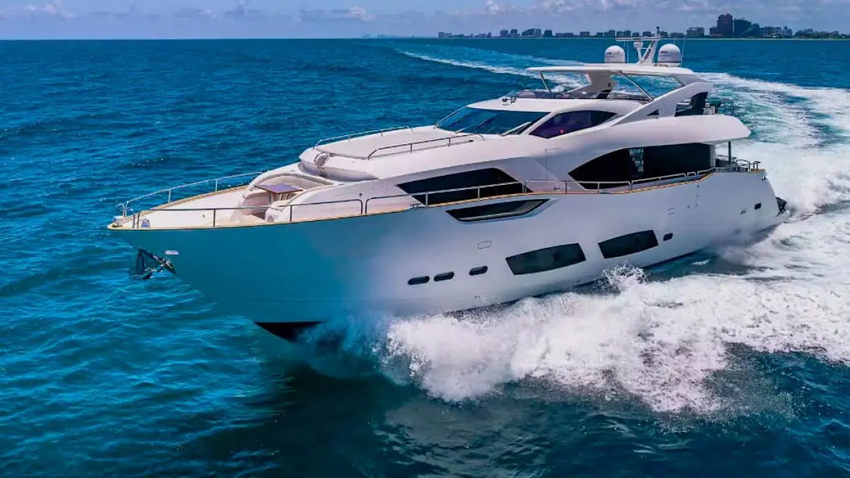 95' SunSeeker - Yacht Rental in Fort Lauderdale, Florida