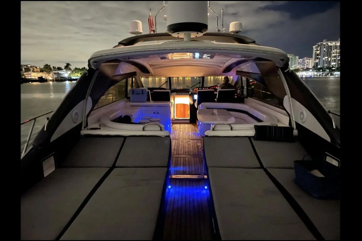 70' Princess - Yacht Rental in Miami Beach, Florida