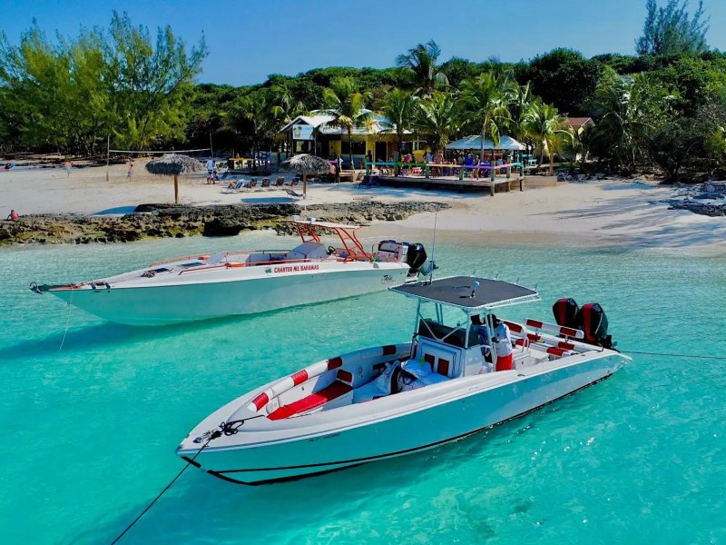 35' Marlin - Boat Rental in Nassau, Bahamas
