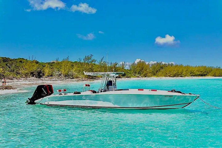 35' Marlin - Boat Rental in Nassau, Bahamas
