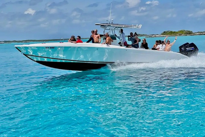 35' Marlin - Boat Rental in Nassau, Bahamas