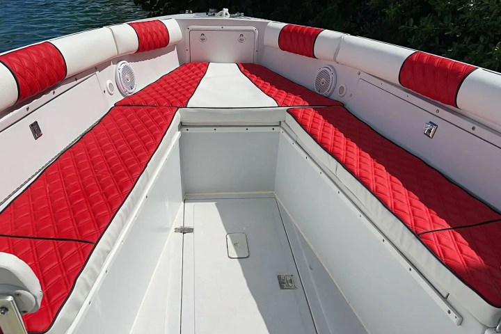 35' Marlin - Boat Rental in Nassau, Bahamas