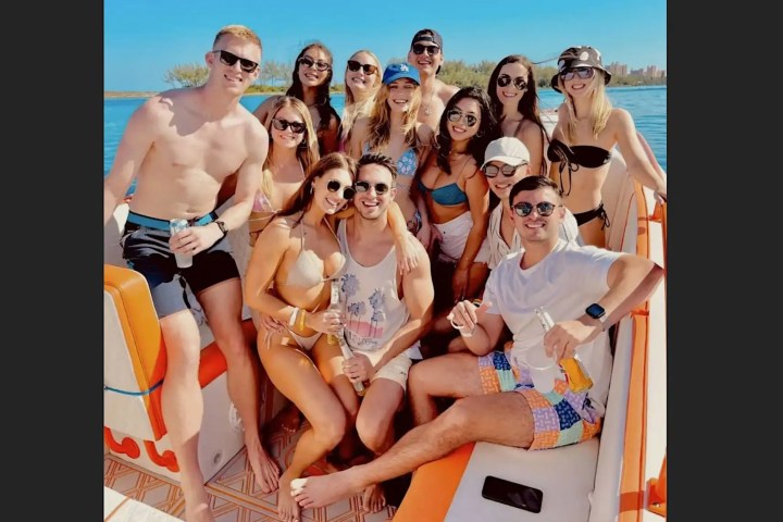 35' Marlin - Boat Rental in Nassau, Bahamas