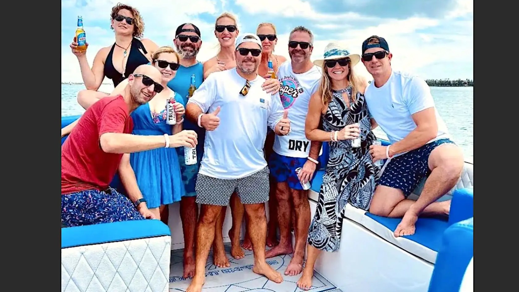 39' Midnight Express - Boat Rental in Nassau, Bahamas