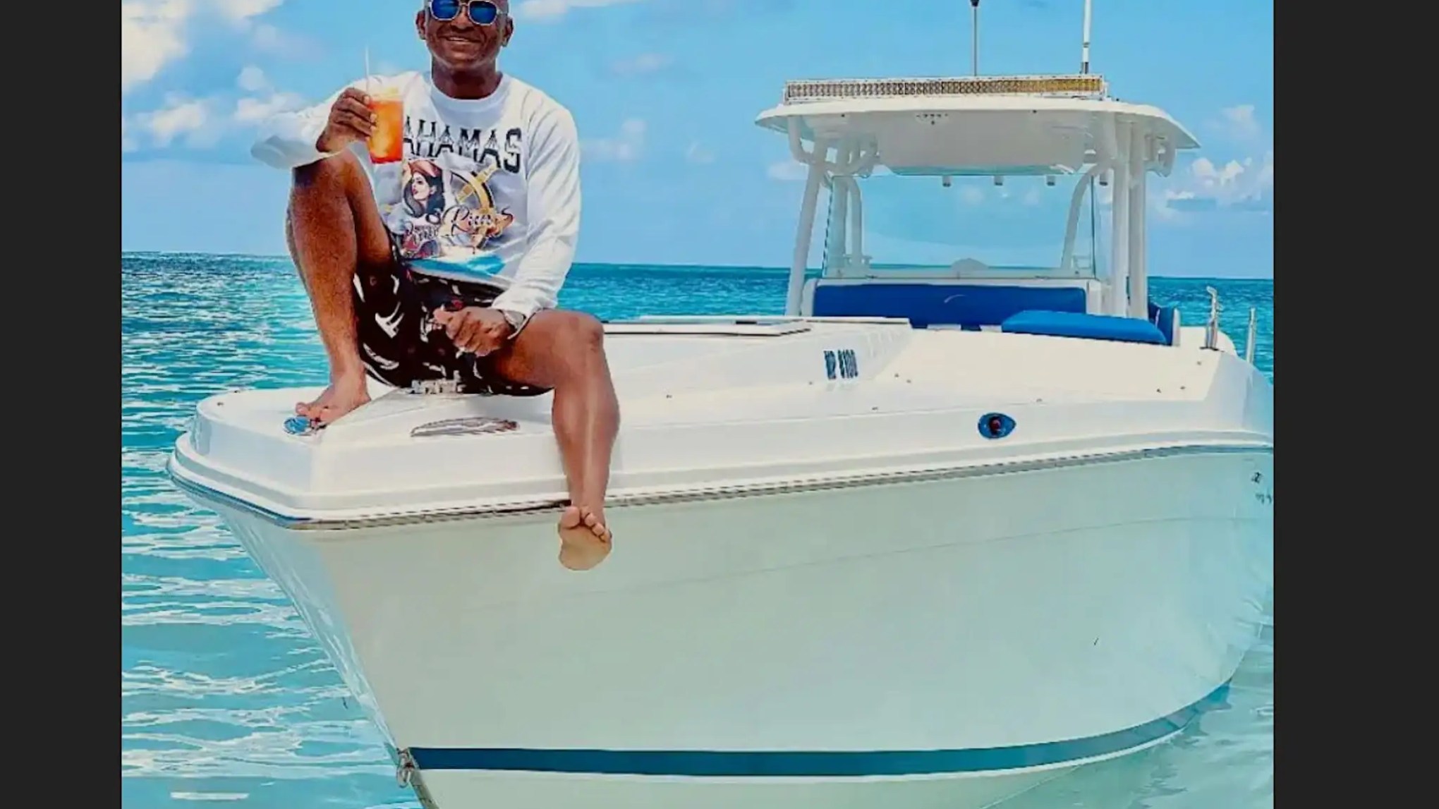 39' Midnight Express - Boat Rental in Nassau, Bahamas