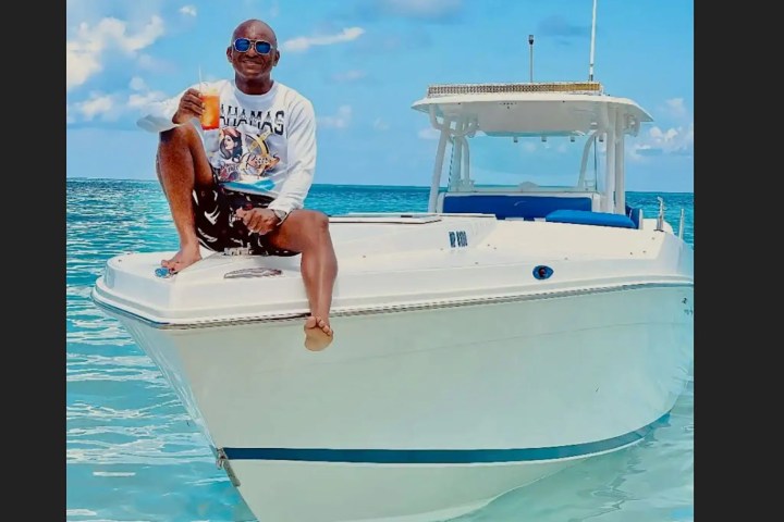 39' Midnight Express - Boat Rental in Nassau, Bahamas