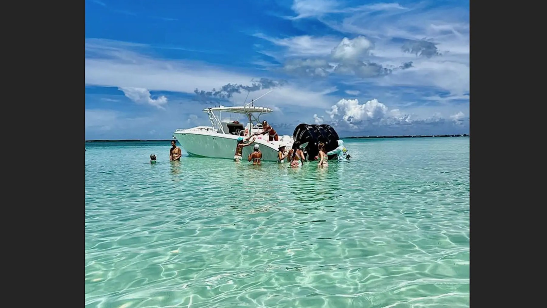 39' Midnight Express - Boat Rental in Nassau, Bahamas