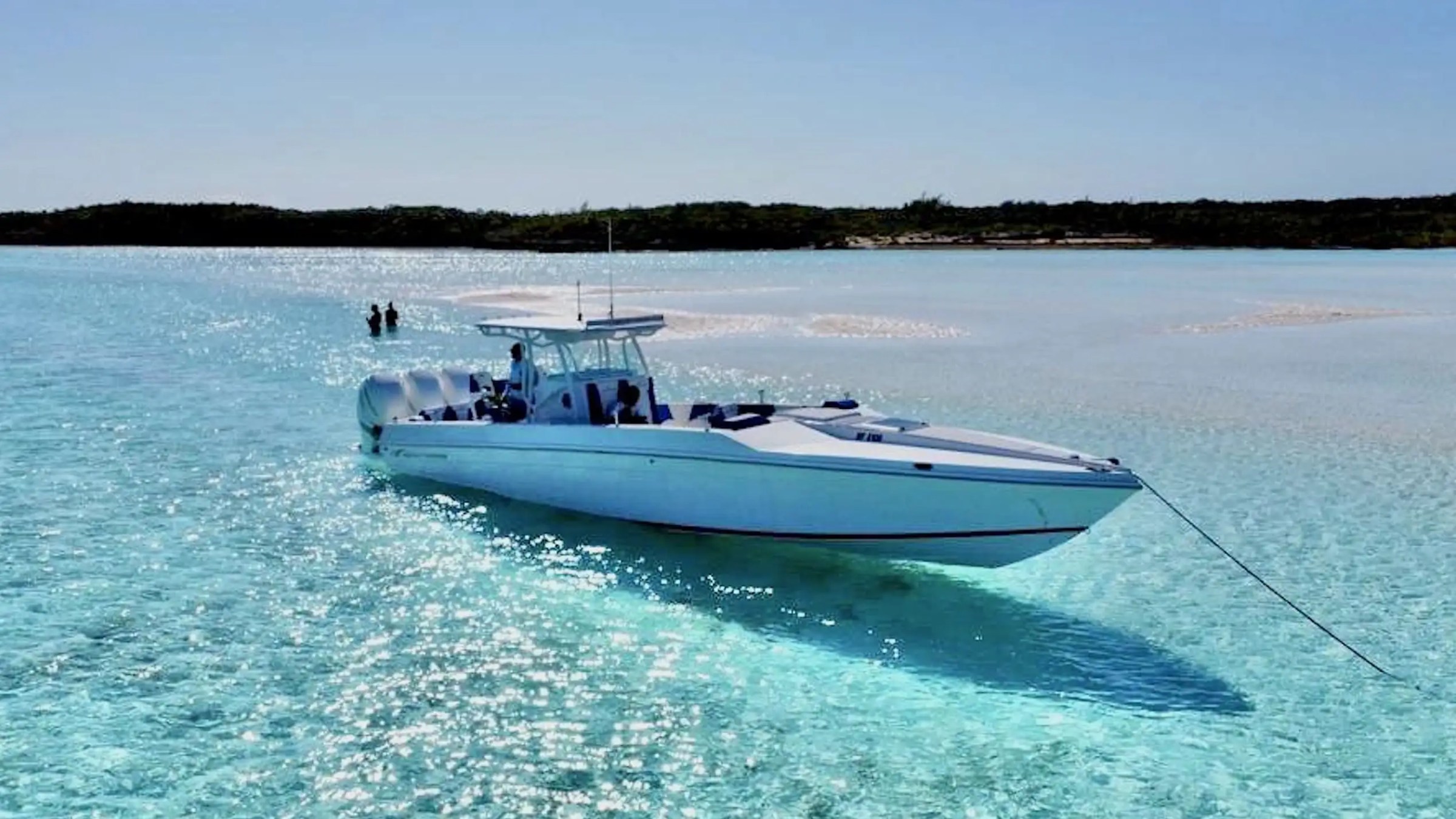 39' Midnight Express - Boat Rental in Nassau, Bahamas