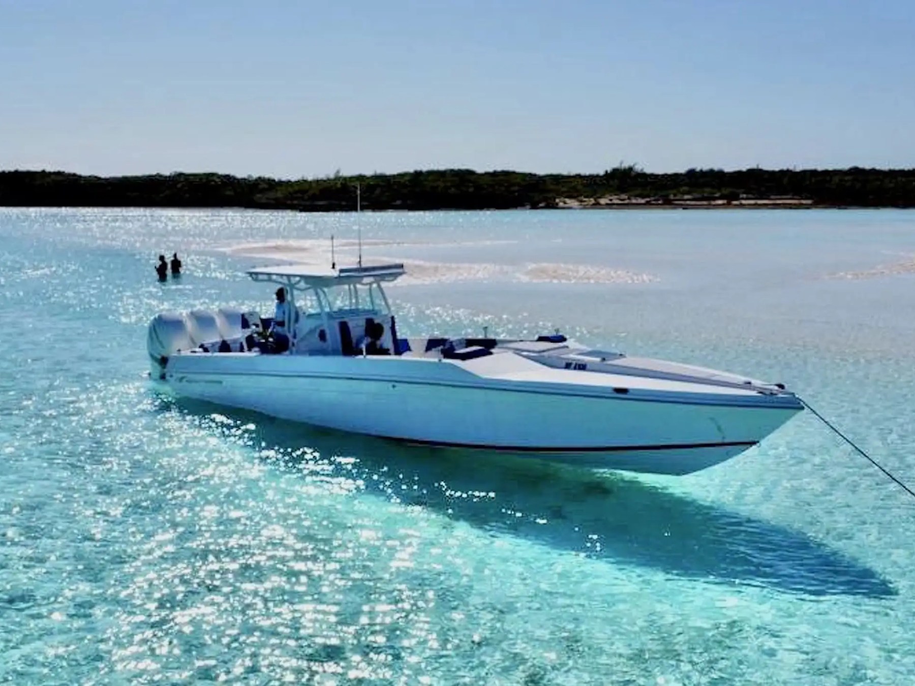 39' Midnight Express - Boat Rental in Nassau, Bahamas
