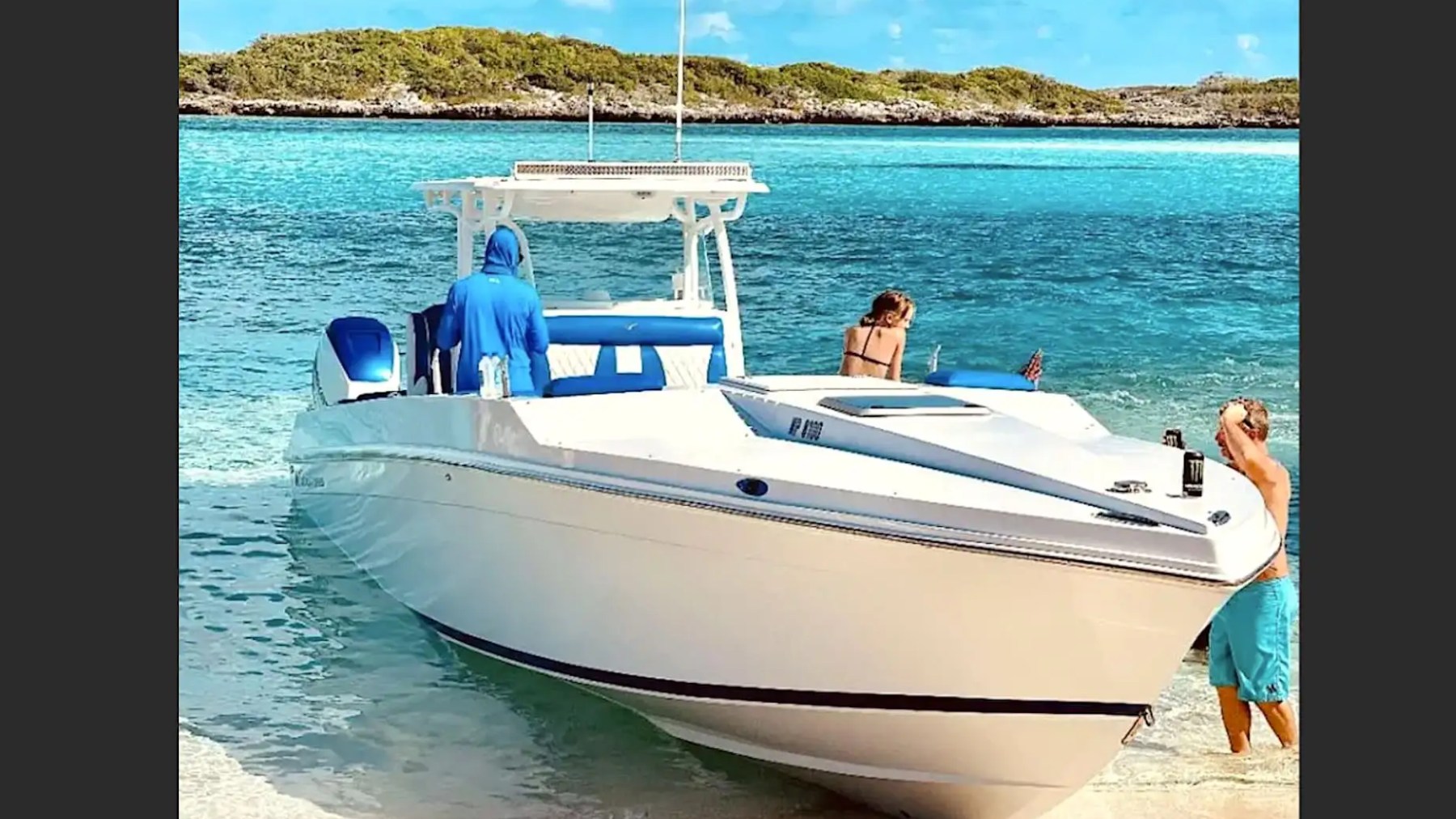 39' Midnight Express - Boat Rental in Nassau, Bahamas