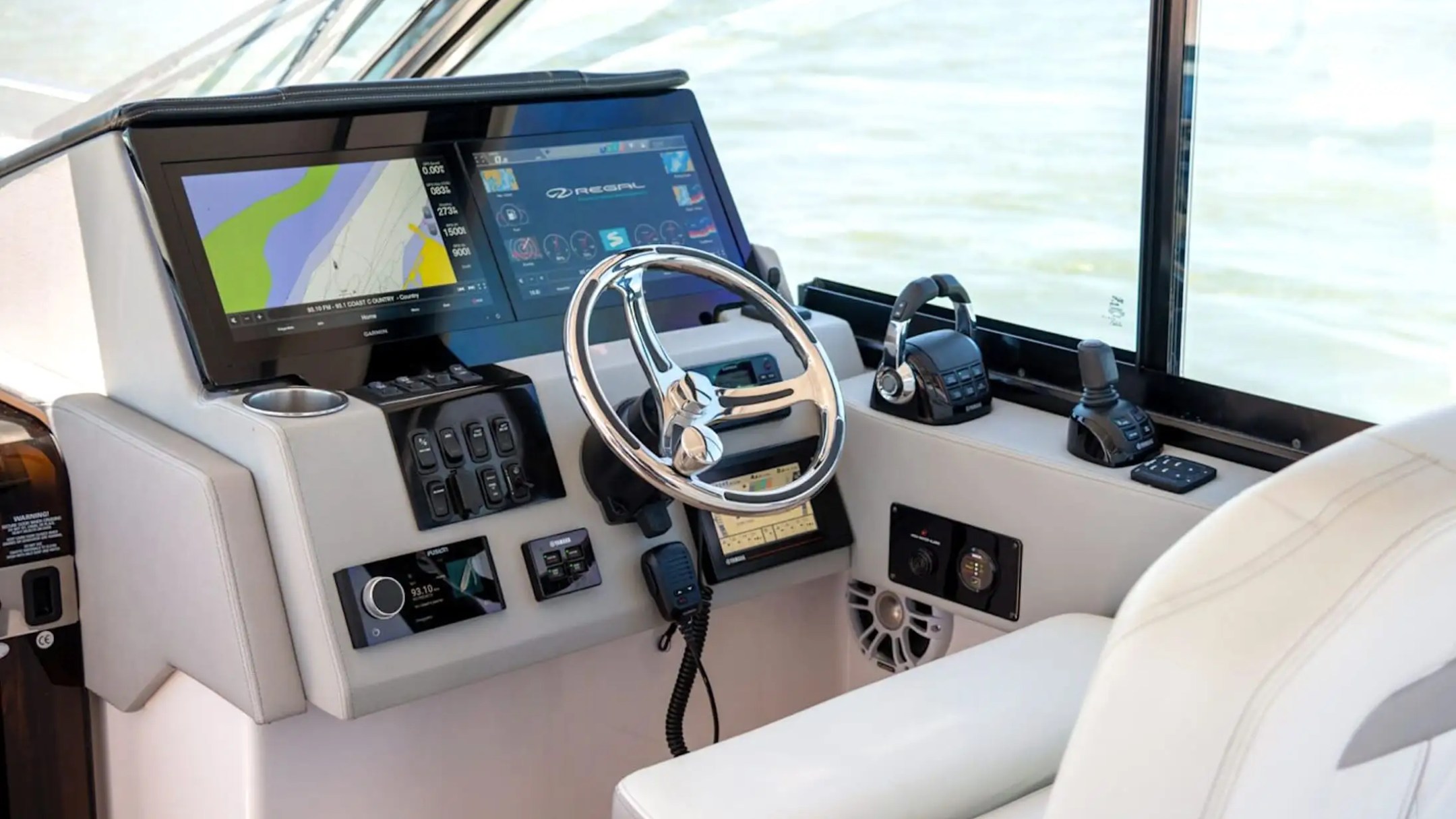 39' Regal - Boat Rental in Tampa, Florida