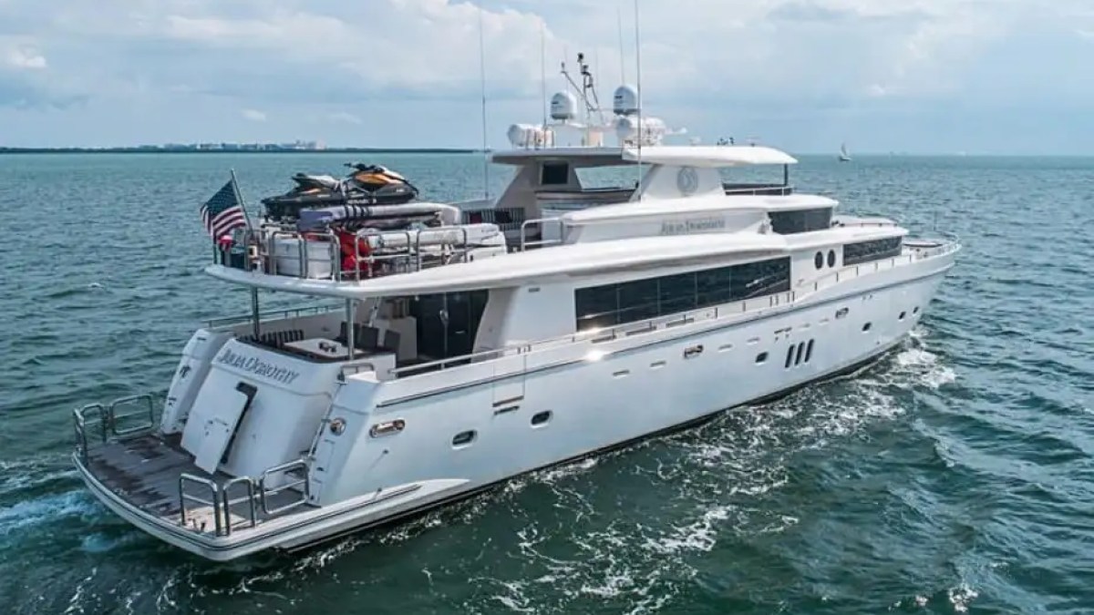 Upper-deck panoramic shot cruising Key Biscayne