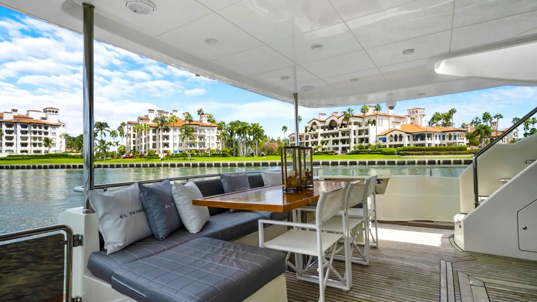 80' Astondoa - Yacht Rental in Fort Lauderdale, Florida