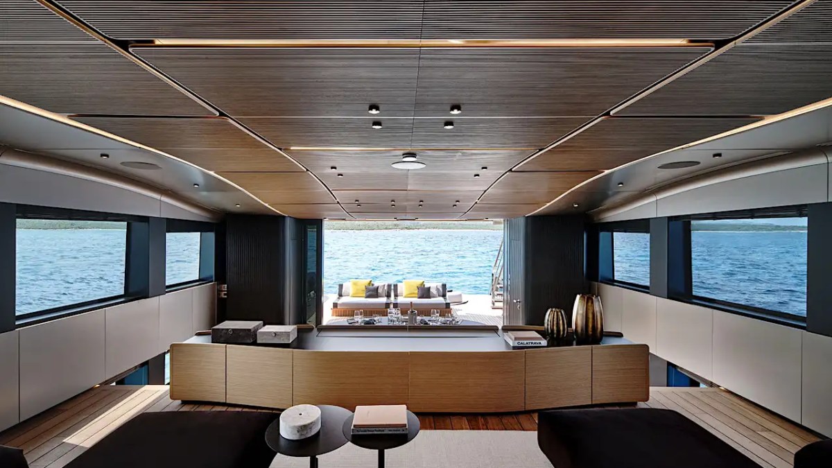 Spacious salon on 85′ Wally Miami