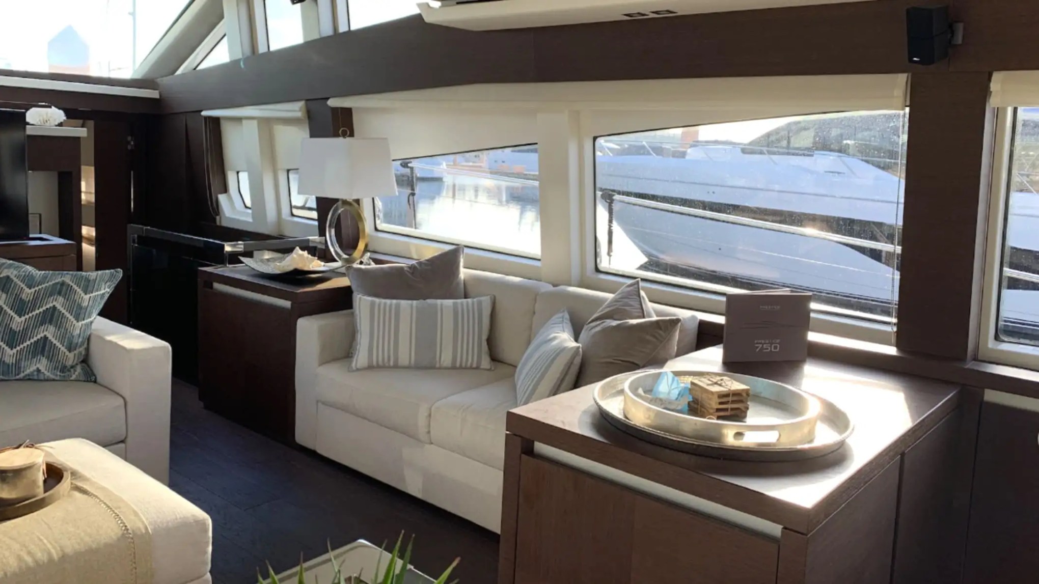 75' Prestige - Yacht Rental in Palm Beach, Florida