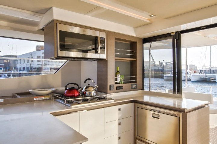 53' Leopard - Yacht Rental in Delray Beach, Florida