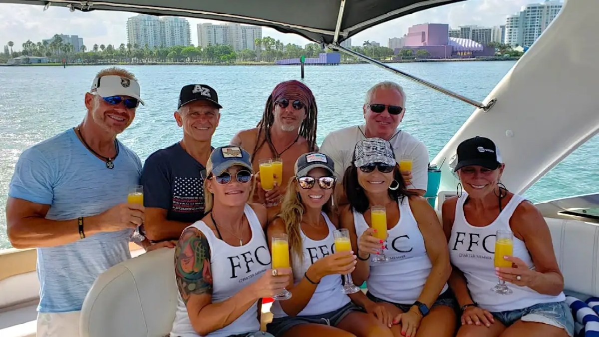 40' Regal - Boat Rental in Sarasota, Florida