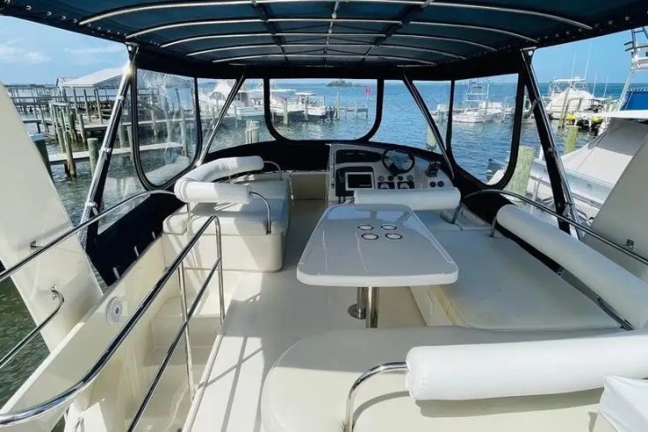 38' Aquila - Boat Rental in Melbourne, Florida