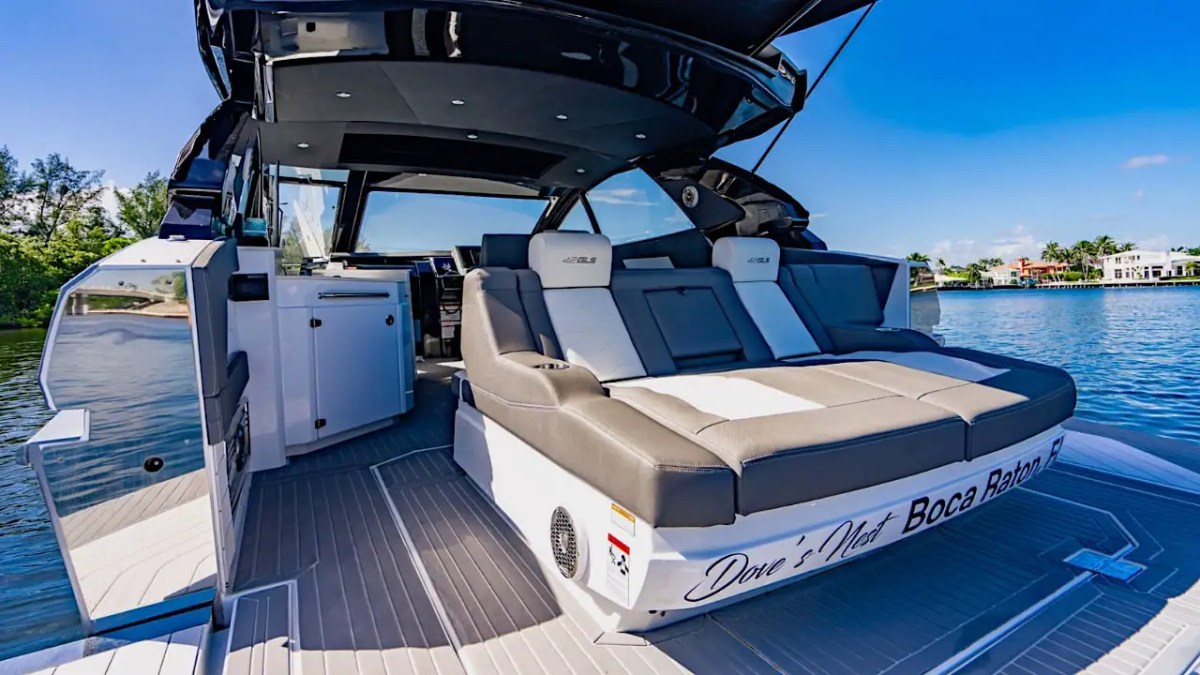 42' Cruisers - Boat Rental in Siesta Key, Florida