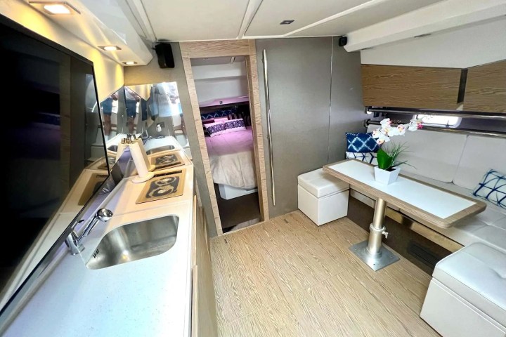 42' Azimut - Boat Rental in Miami Beach, Florida