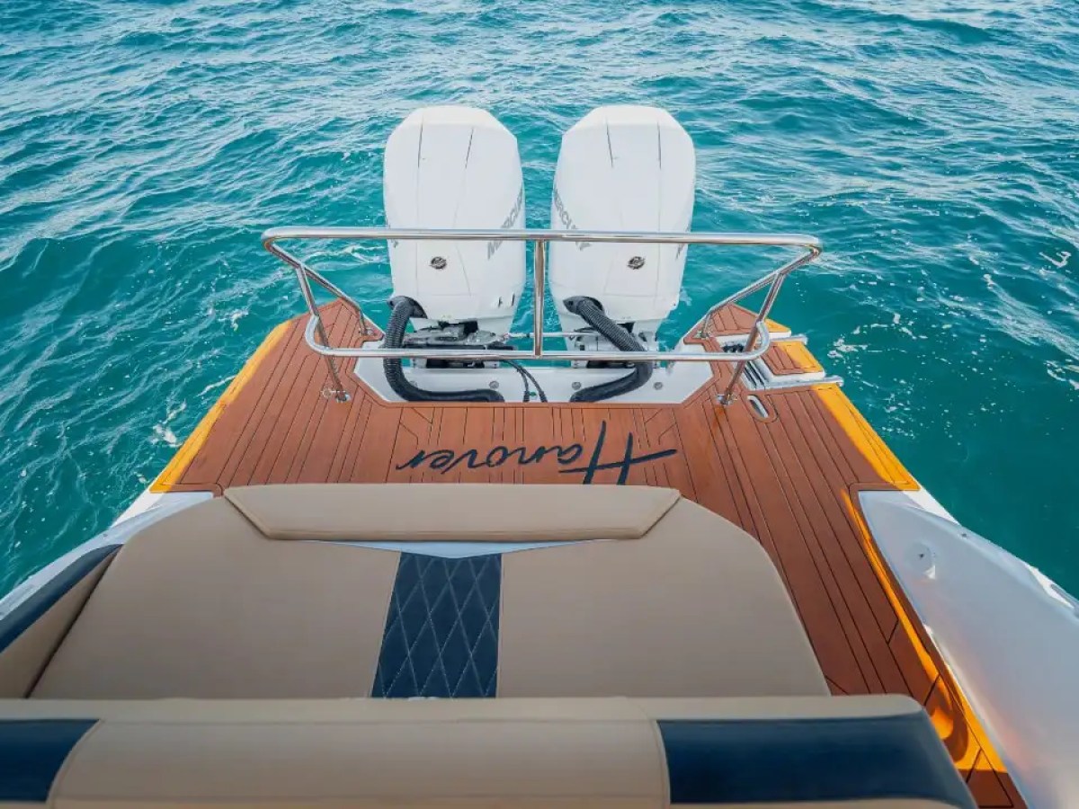 33' Hanover - Boat Rental in Palm Beach, Florida