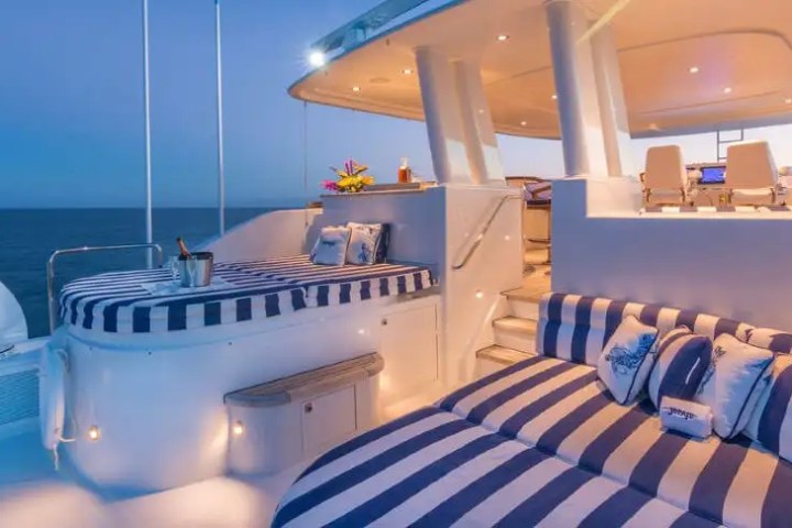112' Westport - Yacht Rental in Palm Beach, Florida